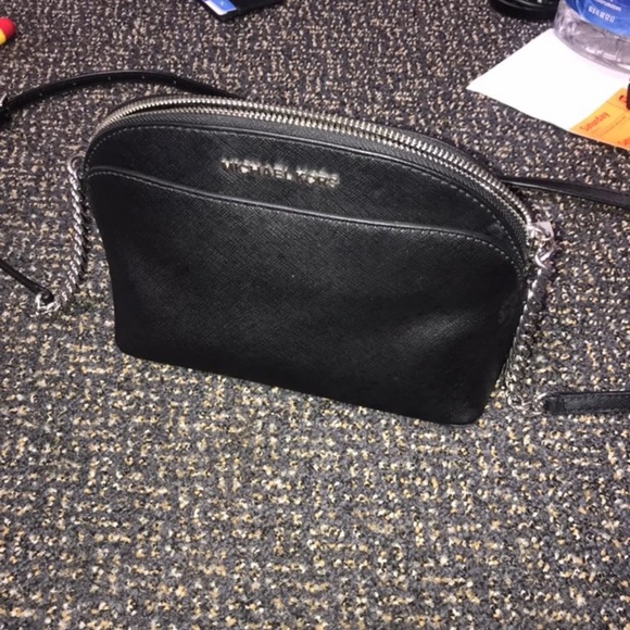 Michael Kors crossbody - Picture 3 of 4